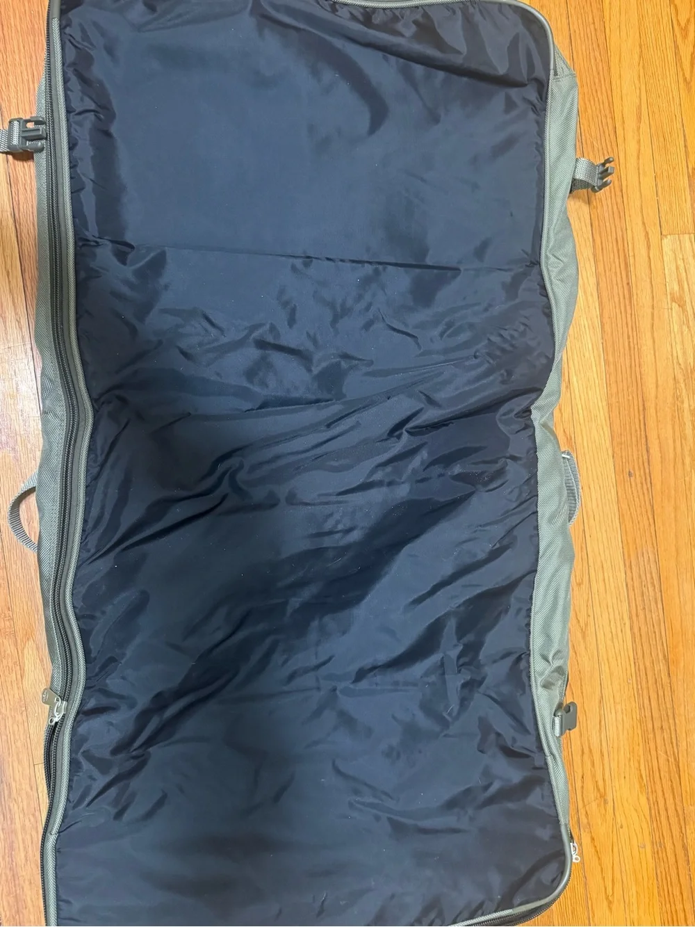 Briggs & Riley Olive Travel Garment Bag with Shoulder Strap
